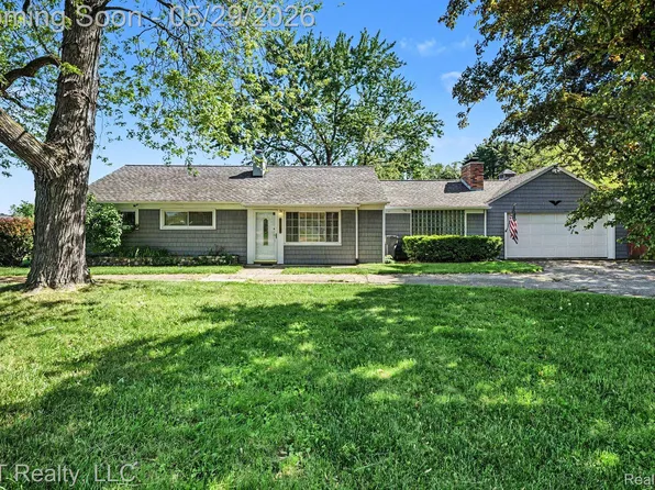 21021 Wendell St, Clinton Township, MI 48036