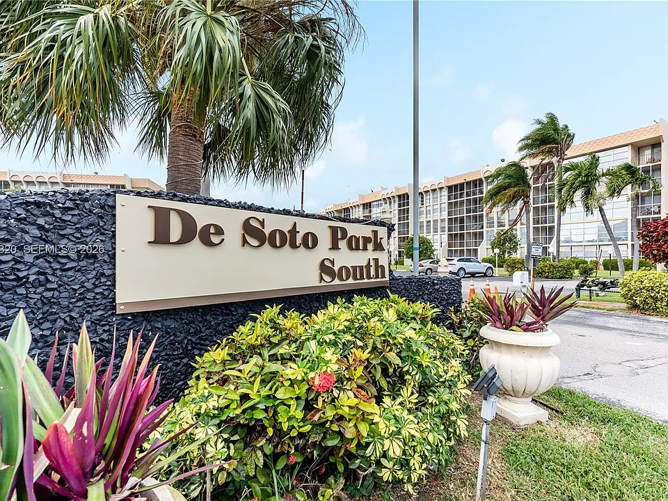 601 Three Islands Blvd #112