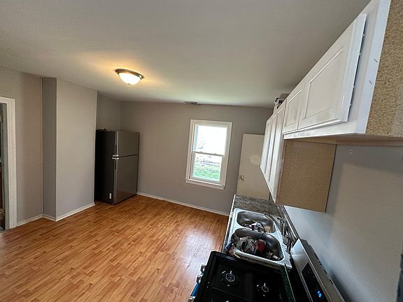 5th image of 13315 S Burley Ave #2