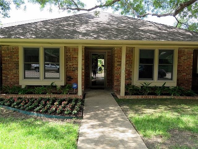 1st image of 1940 E Branch Hollow Dr