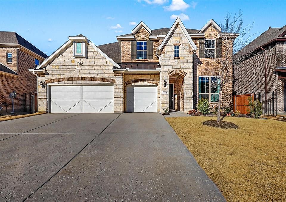 1st image of 554 Westwood Way Dr