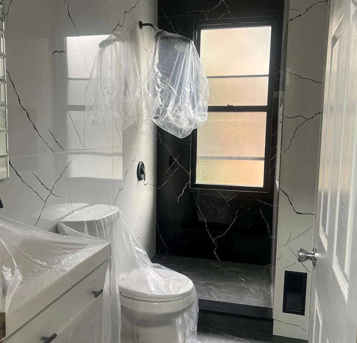 3 bed, 1000 sqft, $3,000 — Photo 4