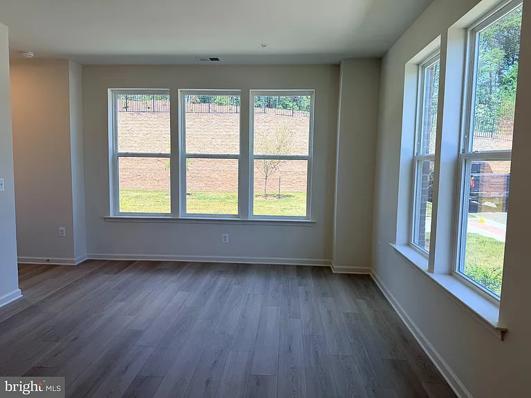 2548 Neabsco Common Pl — Photo 45