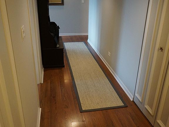 5th image of 339 W Barry Ave APT 5C