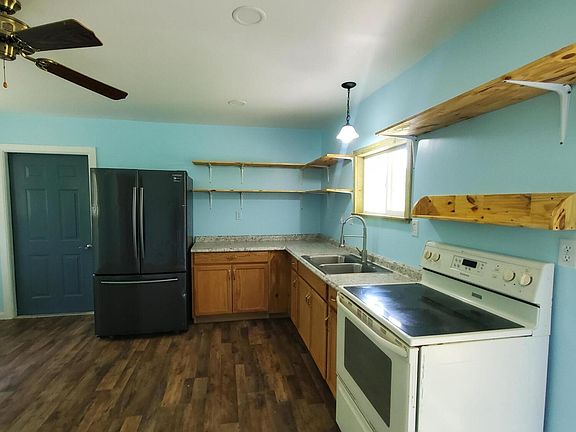 5th image of 20499 Twin Lakes Dr