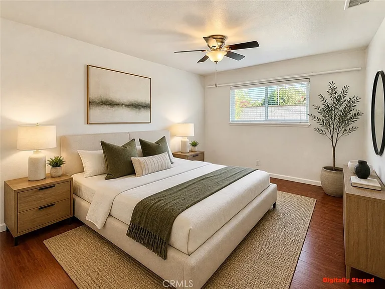 18572 Avolinda Dr — Photo 30