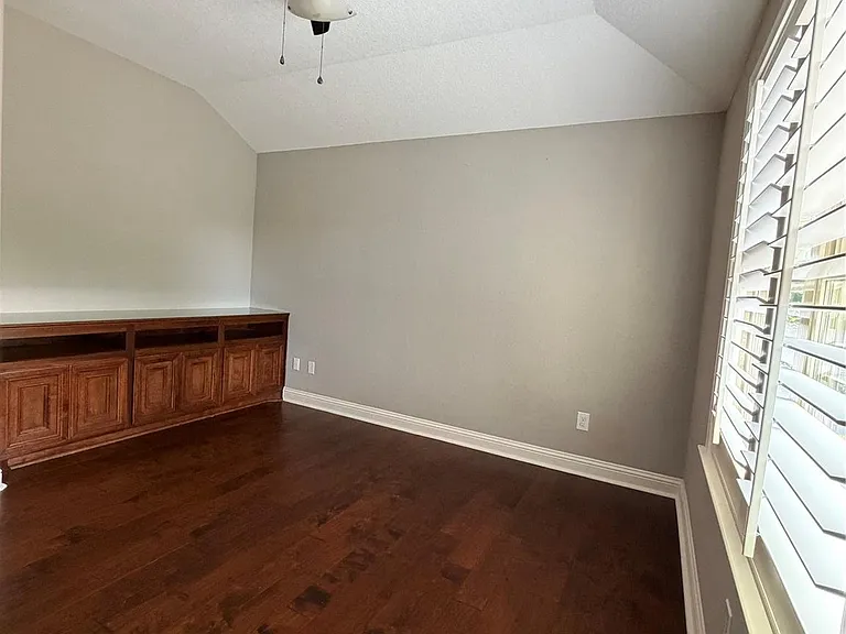 1710 Castlerock Dr — Photo 28