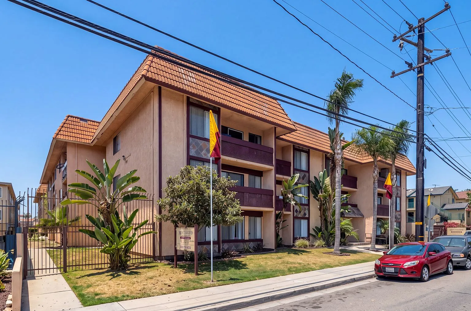 The Montecito Apartments — Photo 1