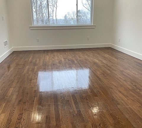 5th image of 1 Cedar Road