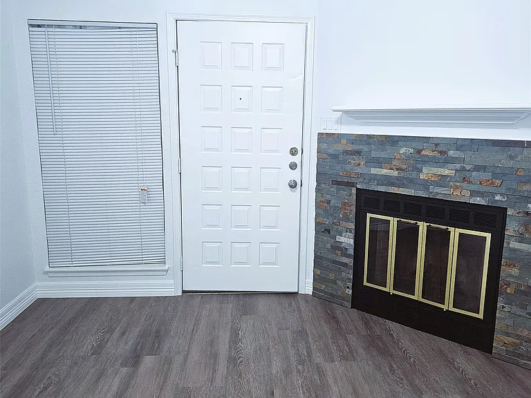 921 Marine Dr #227 — Photo 4
