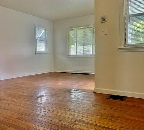 2nd image of 840 S Hague Ave