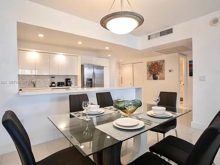 19370 Collins Ave #423 — Photo 7