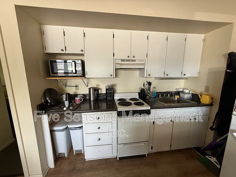 279 Saint Paul St #12 — Photo 7