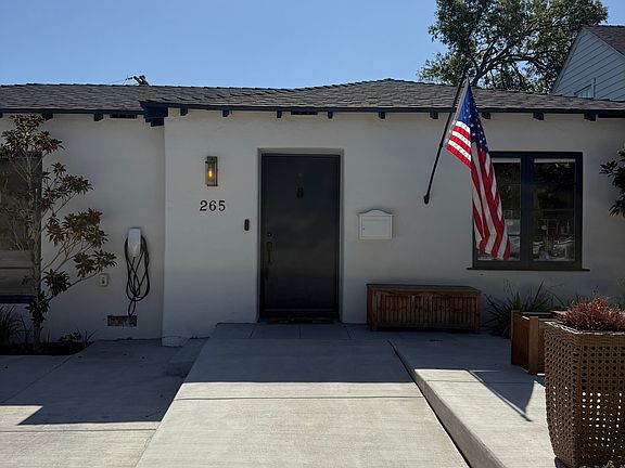 2nd image of 265 B Ave