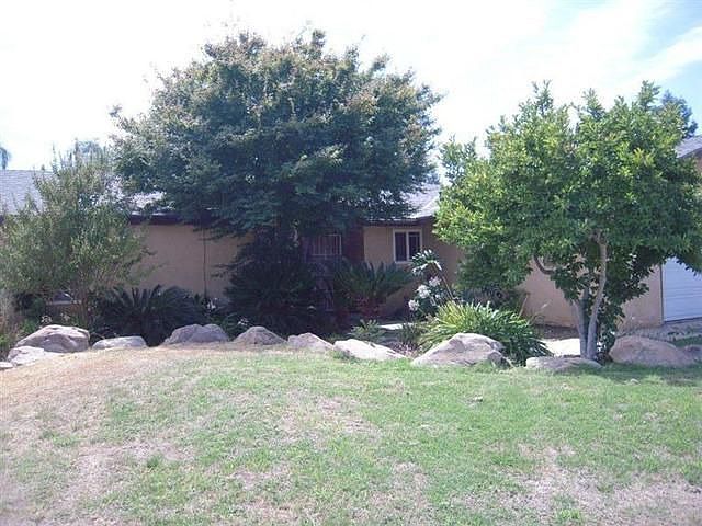 2nd image of 1582 Lincoln Ave