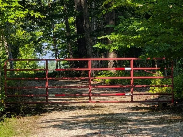 10712 S Spruce St, Hulbert, MI 49748