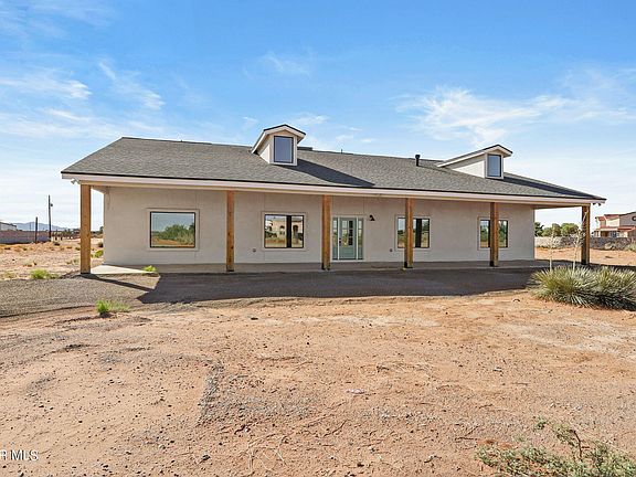 3rd image of 5061 Indian Wells Dr