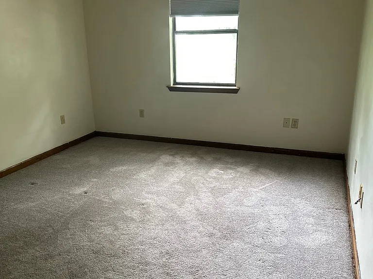 2022 Virginia Dr #2022 — Photo 4