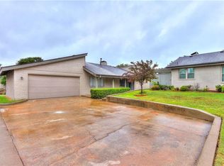 10013 Hefner Village Ter, Oklahoma City, OK 73162