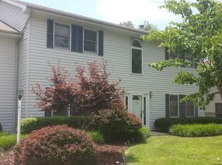 207 Archelle Dr, Carbondale, IL 62901