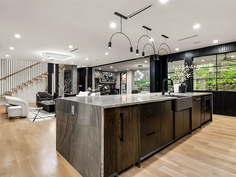 4280 Shorecrest Dr — Photo 32