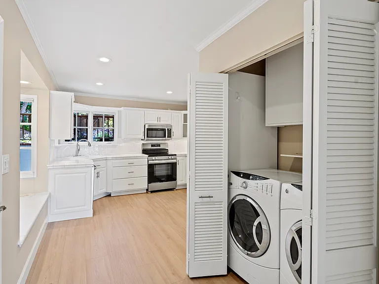 642 Toyon Dr — Photo 33