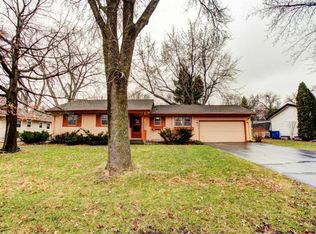 742 Decorah Lane, Mendota Heights, MN 55120