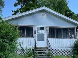 832 N 22nd St, East Saint Louis, IL