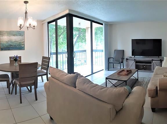 3rd image of 750 Egret Cir APT 6301