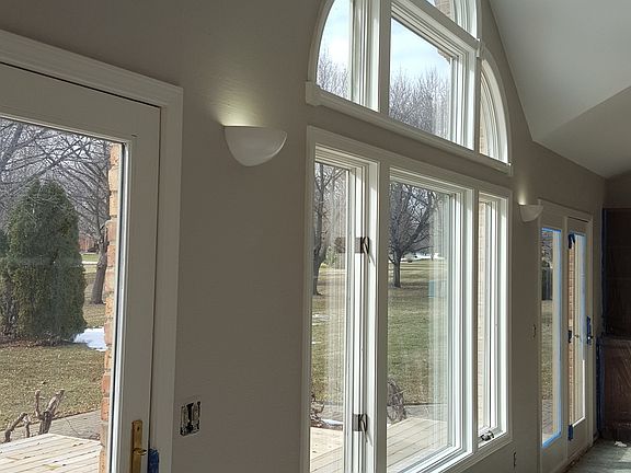 4th image of 41882 Sutters Ln
