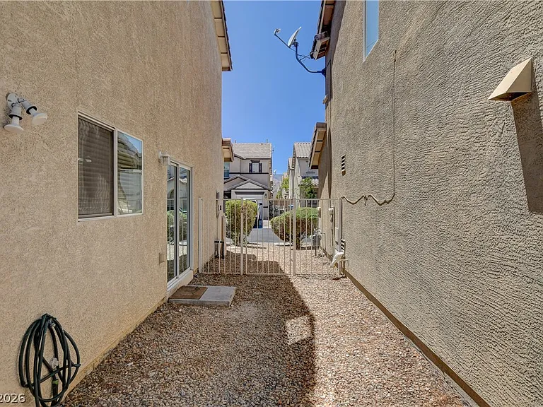 4208 Perfect Drift St — Photo 40