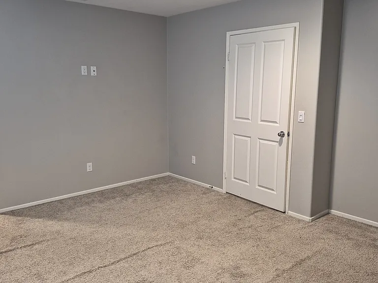 24292 Bay Laurel Ave — Photo 45