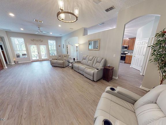 3rd image of 1371 SAMANTHA Circle E