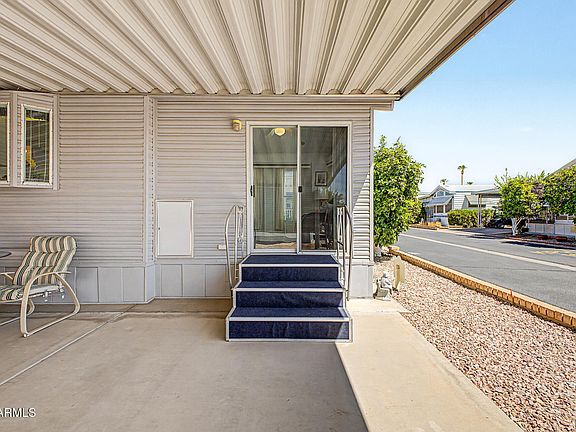 5th image of 111 S GREENFIELD Road #724