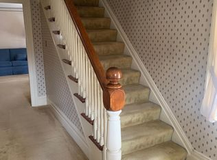 126 Main St, South Hadley, MA 01075