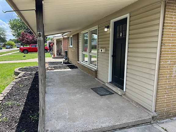 3rd image of 8305 Melvin Ave