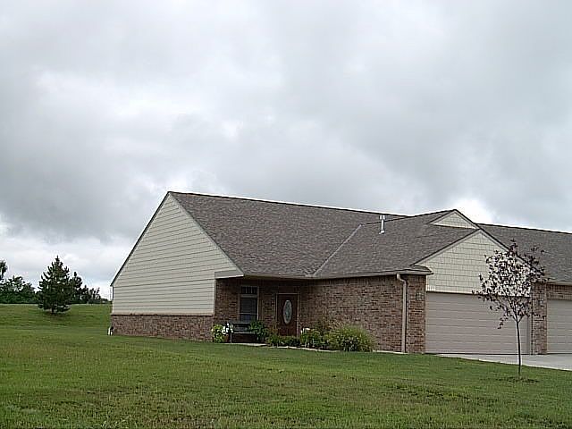 1st image of 3521 Lakeshore Dr