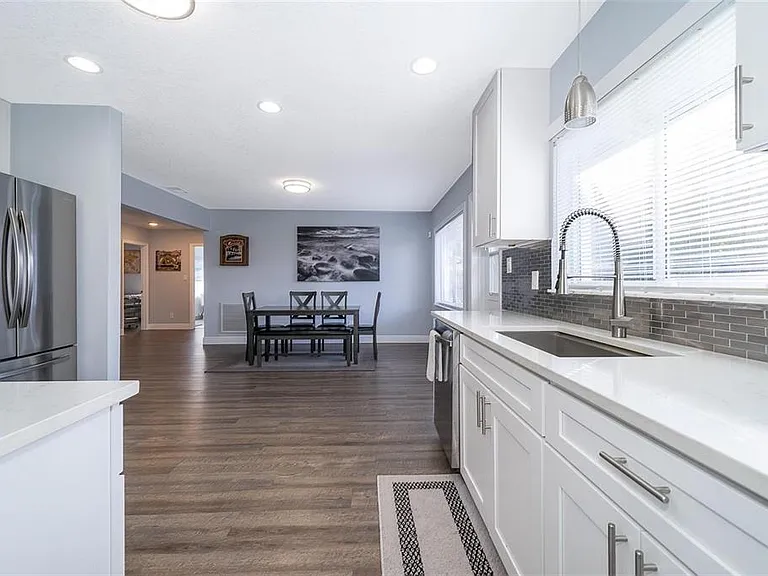 814 Malone Dr — Photo 11