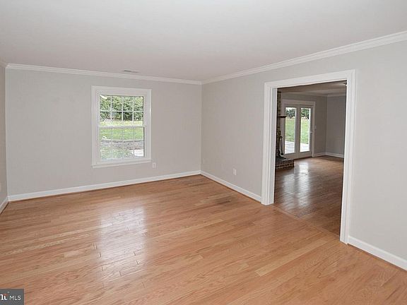 5th image of 13412 Pitch Pine Ct
