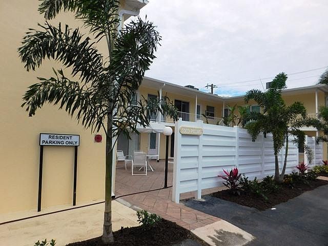 1st image of 700 W Venice Ave APT 203