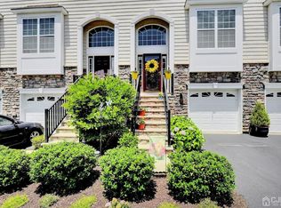 42 Daly Ct, Old Bridge, NJ 08857