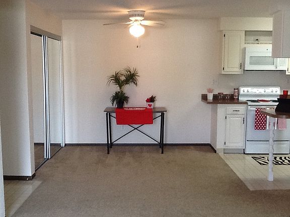 3rd image of 139 Academy Ct APT H