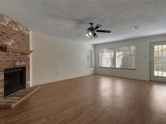 5th image of 8519 Columbia Falls Dr