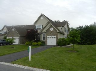 1747 Big Ridge Dr, East Stroudsburg, PA 18302