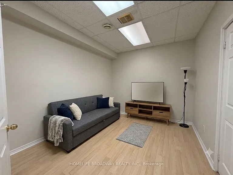 18 Clark Ave W #55 — Photo 25