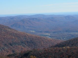 1635 Overlook #1635, Roseland, VA