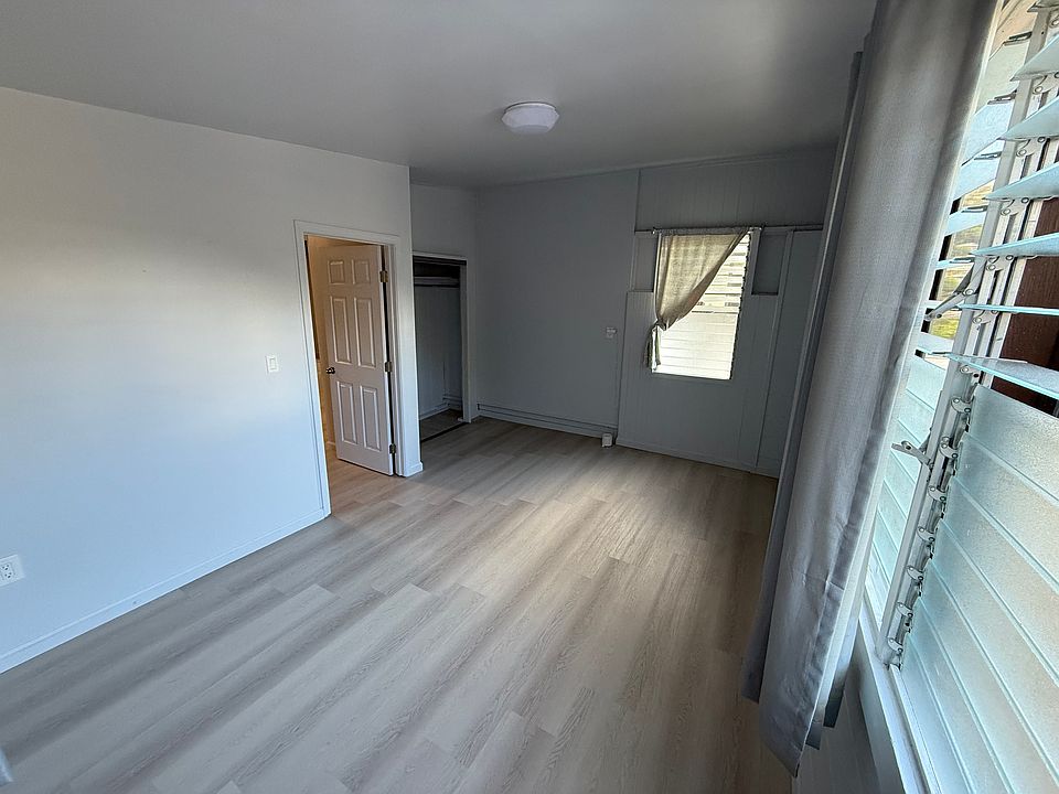 2nd image of 2922 Numana Rd