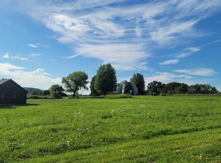 1 Rawlins Ct, Galena, IL 61036