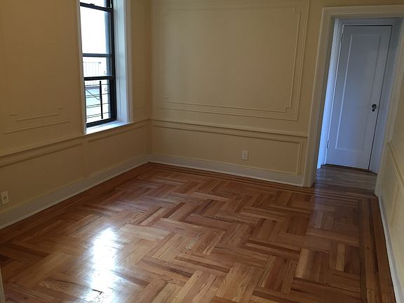 4th image of 2576 41st St APT 2A