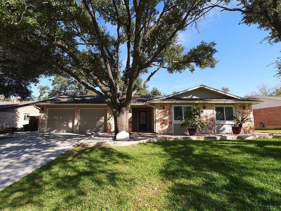 1st image of 11413 Barrington Way N